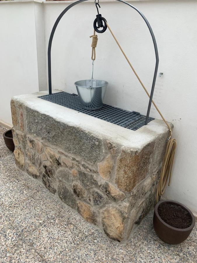 Acogedora Casa Con Patio En El Tiemblo Apartman Kültér fotó